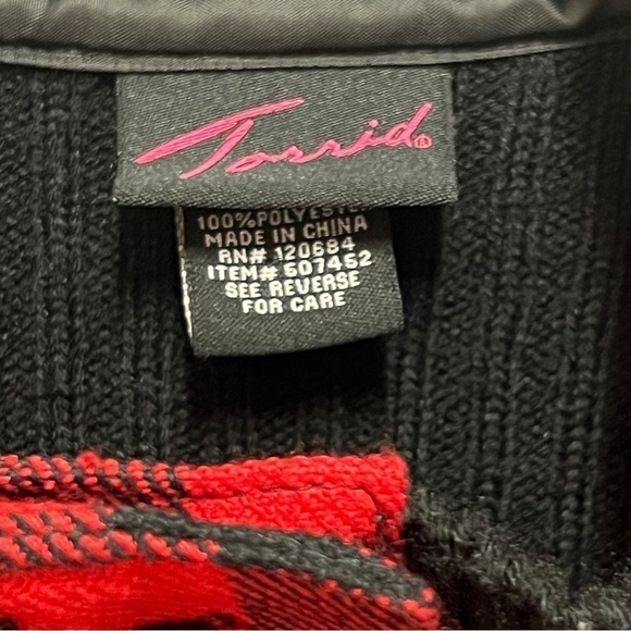 Torrid Buffalo Plaid Sweater Jacket, Cinched Waist, Size 3 - Picture 2 of 14